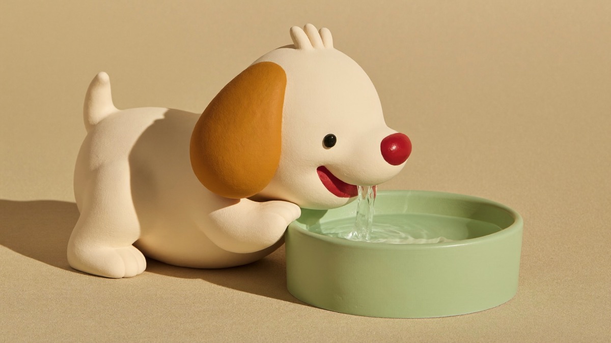 In tropical heat, dogs drink well above the textbook baseline — that's normal